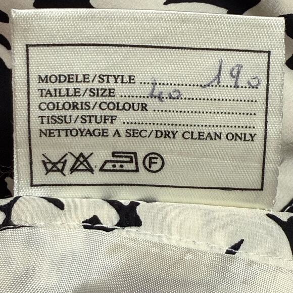 Emmanuelle Khanh Paris Skirt 100% Silk Size 40 Zipper and Buttons Back Closure - Picture 9 of 9